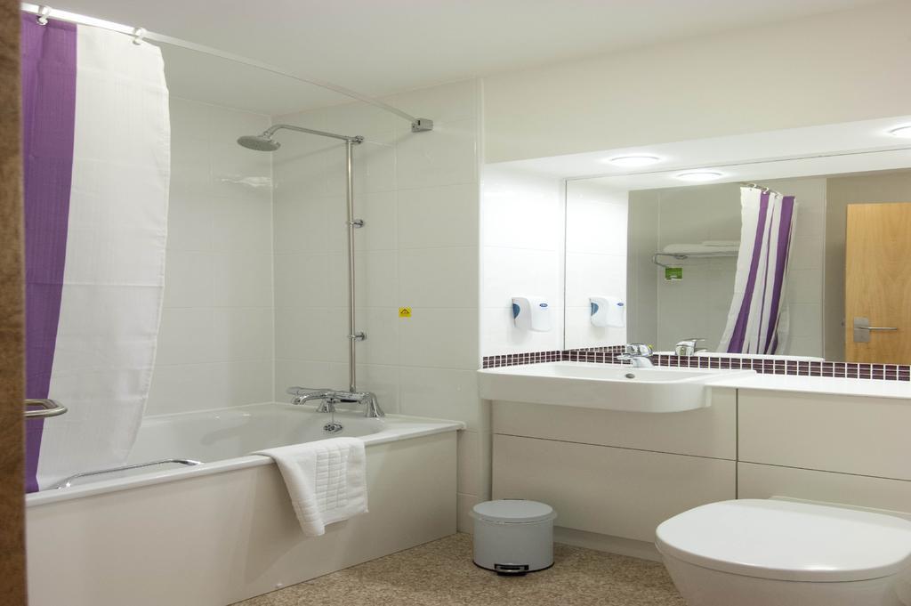 Premier Inn London St.Pancras 部屋 写真